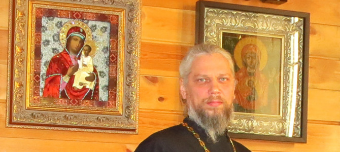 Поздравляем настоятеля Свято-Никольского храма города Слюдянка протоиерея Олега Ушакова с наградой!
