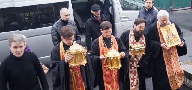 По Иркутской епархии идет автомобильный Крестный ход
