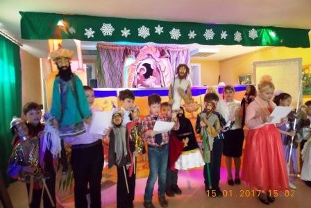 Рождественский праздник на Свято-Никольском приходе г. Слюдянки закончился детским кукольным спектаклем