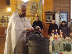 Сочельник Крещения Господня, праздник, освящение воды, молебен